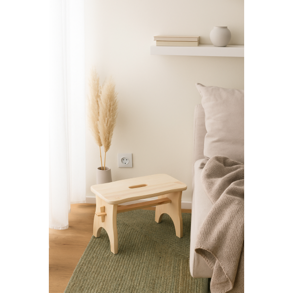 Stołek drewniany 38x18x21 cm