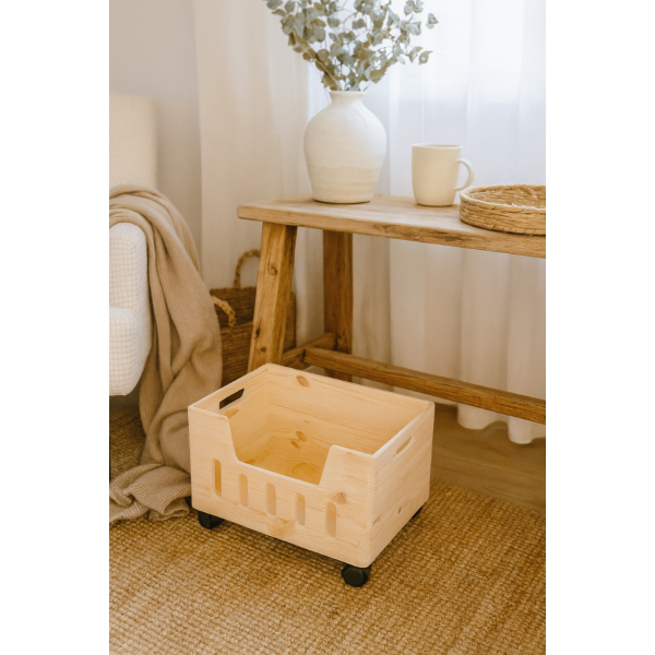 Skrzynka drewniana 40x30x23 cm z wybraniem na kółkach