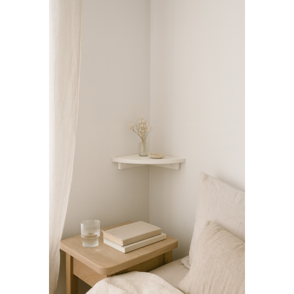 Półka drewniana narożna 22x22 cm biała