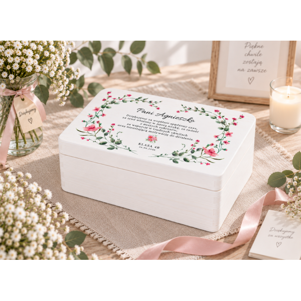 Personalizowane pudełko na Dzień Nauczyciela z nadrukiem UV 30x20x13,5 cm - białe
