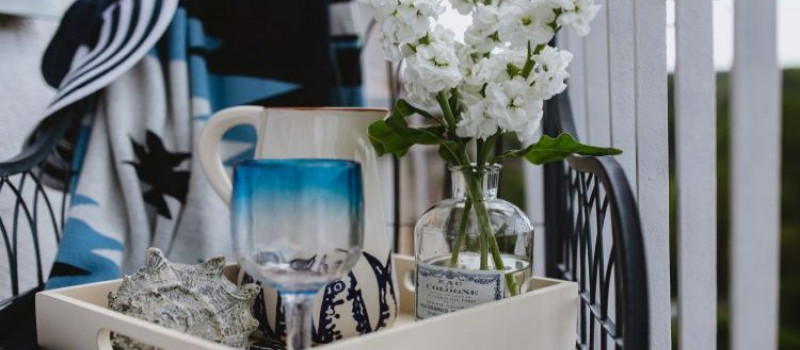 Jak urządzić mały balkon?